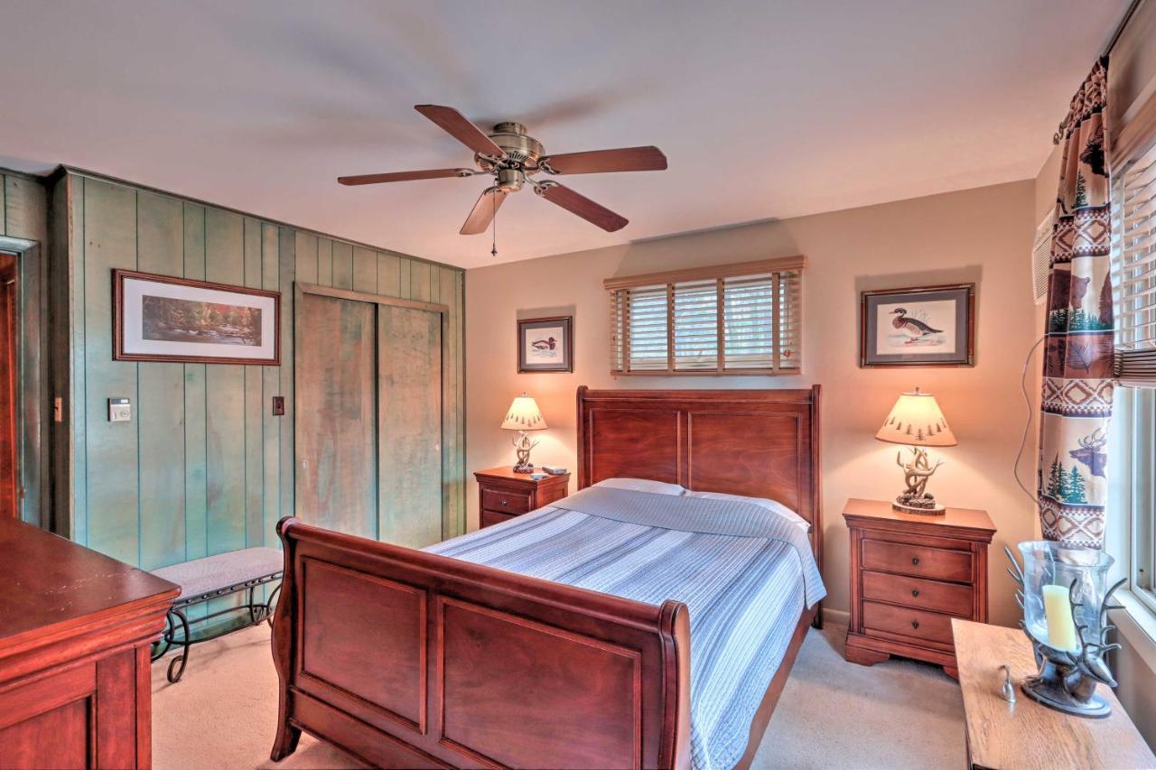 Poconos Home With Game Room Walk To Lake Harmony! エクステリア 写真